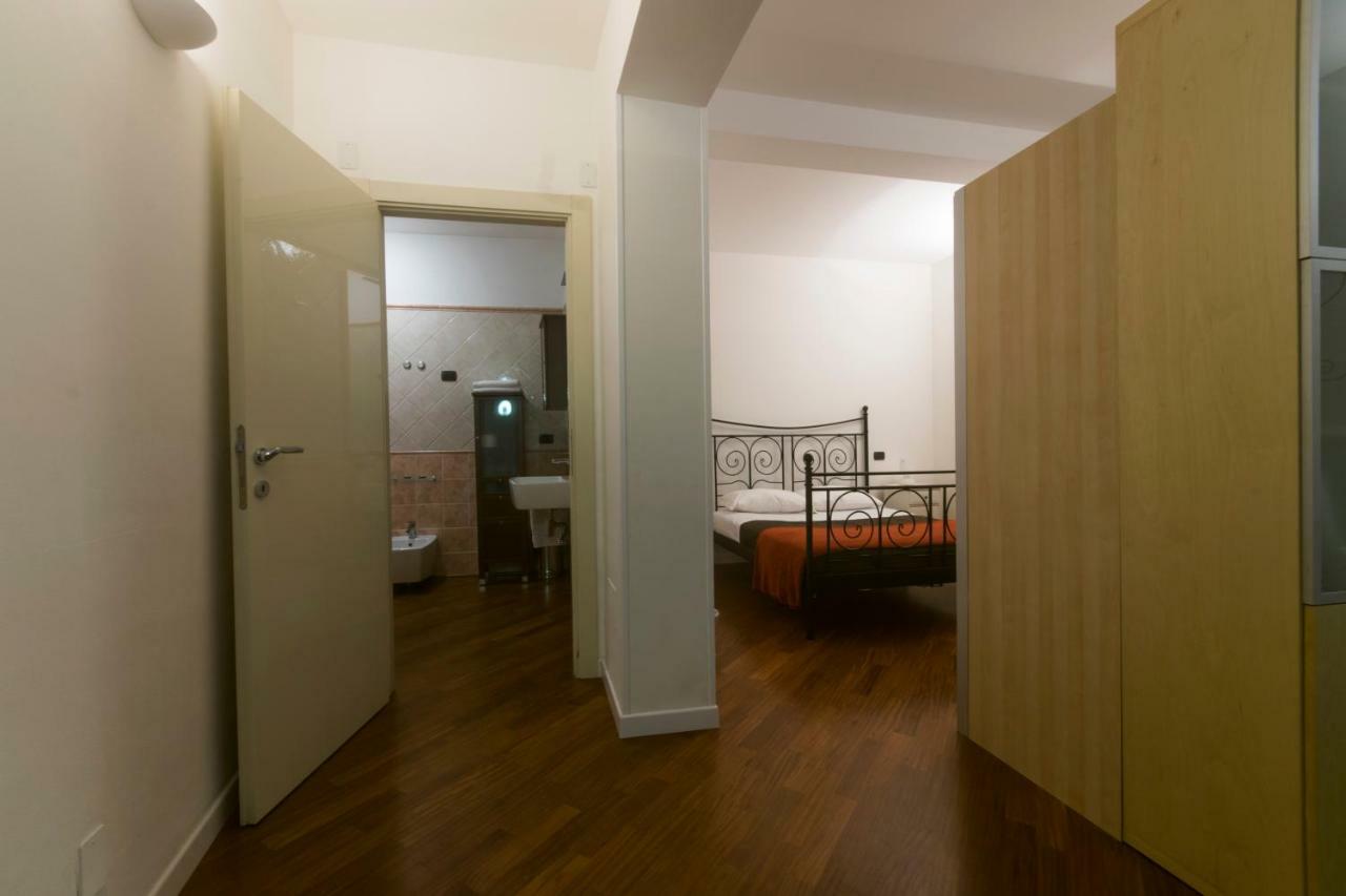 Suite Del Borgo - Affittacamere - Guest House Bologna Kültér fotó