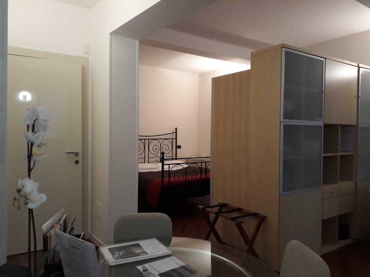Suite Del Borgo - Affittacamere - Guest House Bologna Kültér fotó